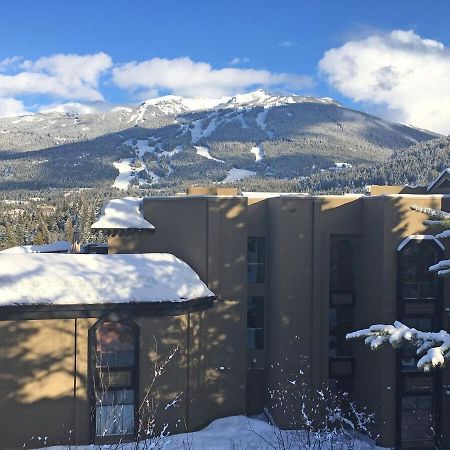 Ironwoods On Blueberry Hill By Whistler Blackcomb Vacation Rentals Exterior foto