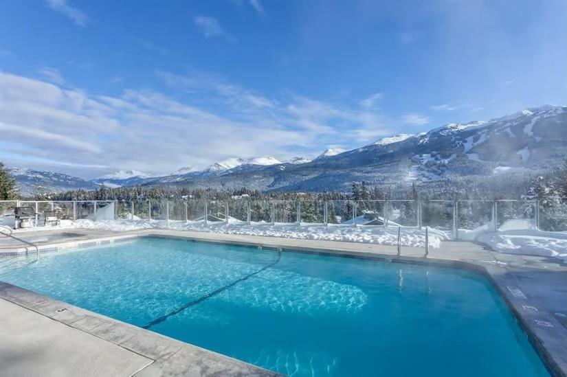 Ironwoods On Blueberry Hill By Whistler Blackcomb Vacation Rentals Exterior foto